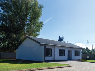 3 Bedroom Garden Flat