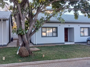 3 Bedroom Garden Flat