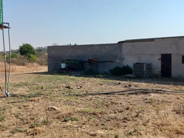 Farm & Agricultural Land